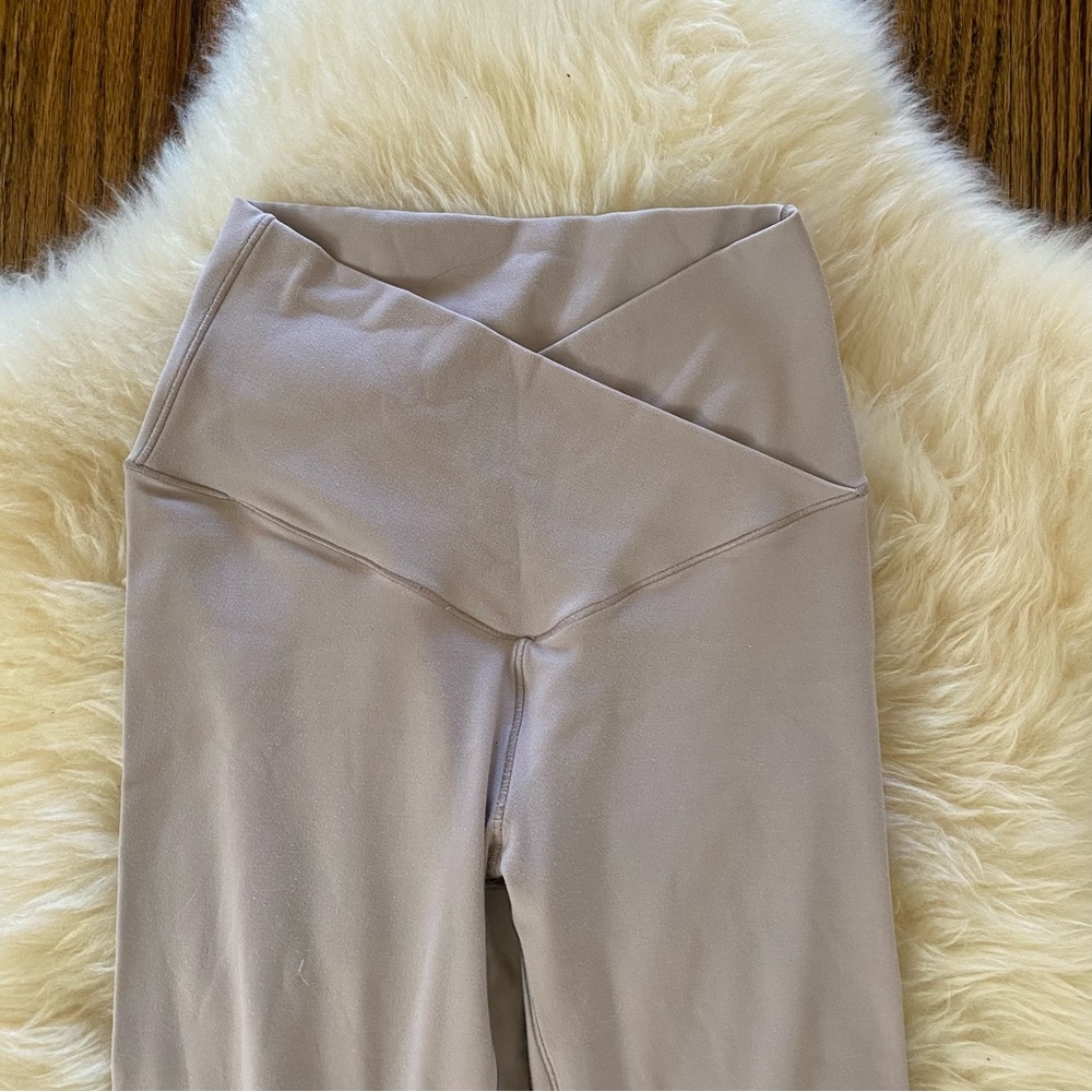 Aerie Offline Crossover Flare Leggings Size XS - Picture 2 of 4